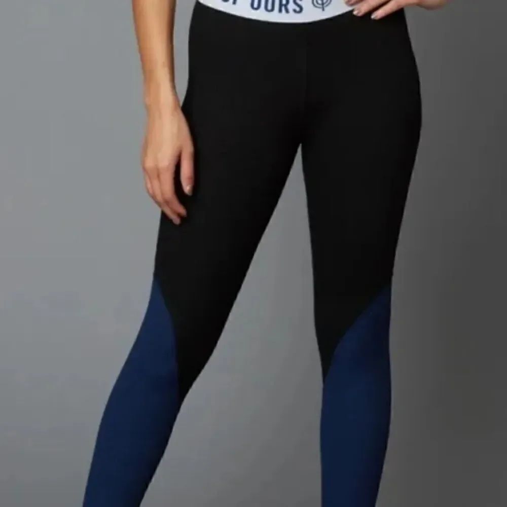 Year of Ours High Ribbed Black / Navy Legging Size Small